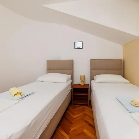 Apartment Akelava *