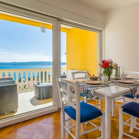 Akelava Apartment