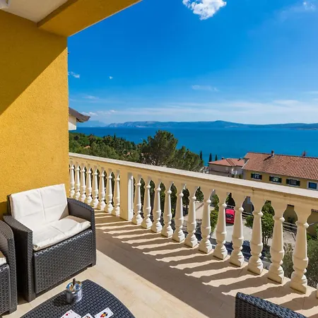 Akelava קריקווניצה