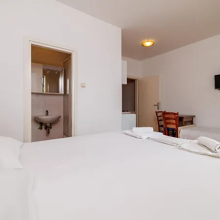 Apartment Akelava *