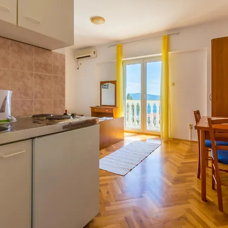 Akelava Apartment *